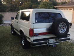 1990 Ford  Bronco   302 V8 fuel injected auto 
