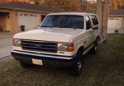 1990 Ford  Bronco   302 V8 fuel injected auto 