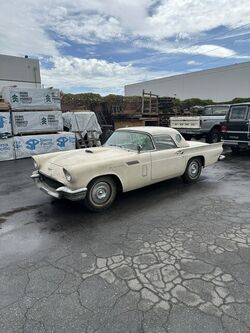 1957 FORD   Thunderbird    312 V8 4V auto 